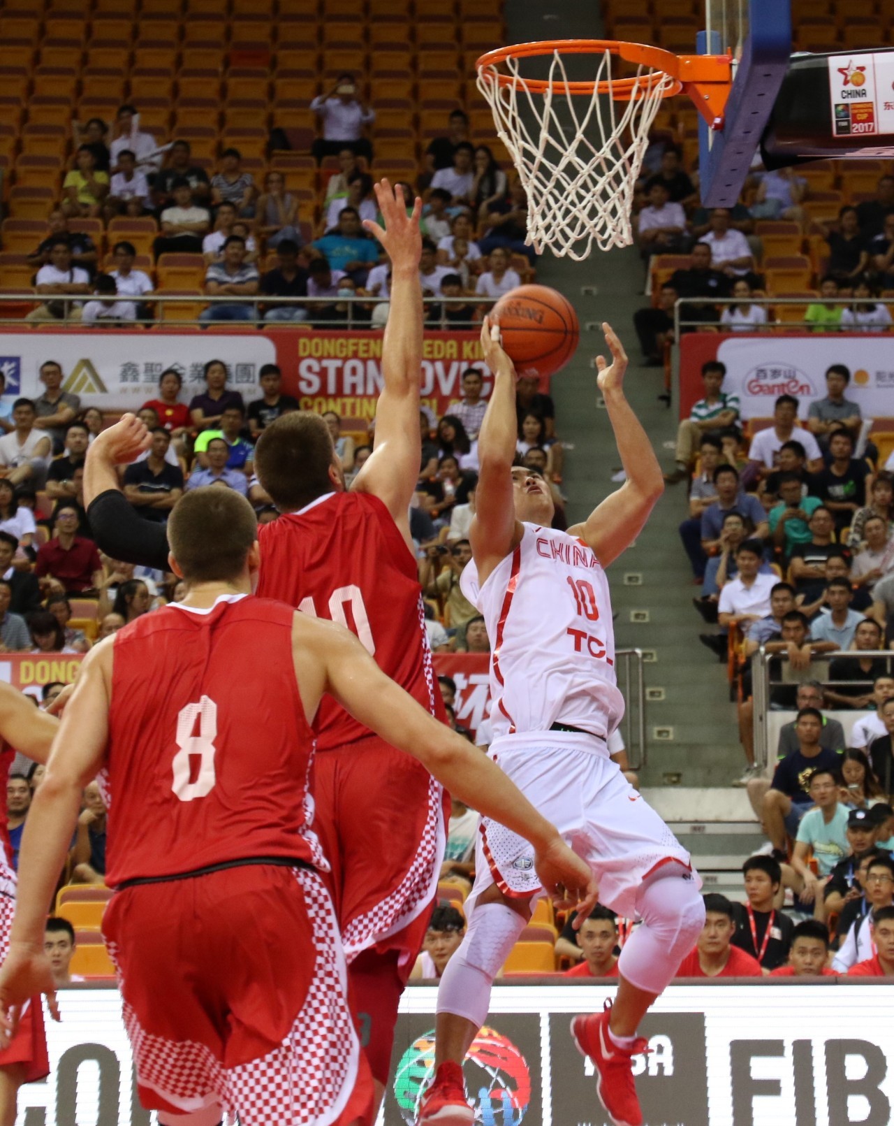 关键时刻突围战来临;斯图加特围绕欧超杯手感冰凉;态度坚定;临场指挥获称赞的简单介绍 关键时刻突围战来临;斯图加特围绕欧超杯手感冰凉;态度坚定;临场指挥获称赞的简单介绍